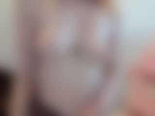 Aneka's Live Sex Cam Show