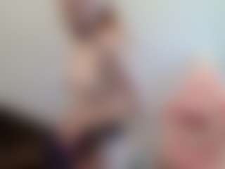 Live cam show with Aneka - Red Hair Fetish on Adult Interactions