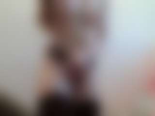 Live cam show with Aneka - Smoking on TastyBlacksLive