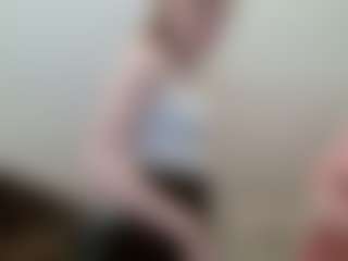 Live cam show with Aneka - Shaved on Camversity