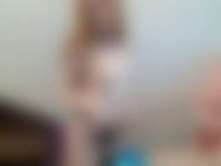 Aneka's Live Sex Cam Show
