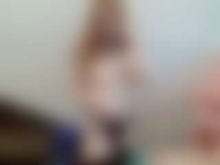 Aneka's Live Sex Cam Show