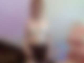 Live cam show with Aneka - Red Hair Teen (18+) on Camsoda