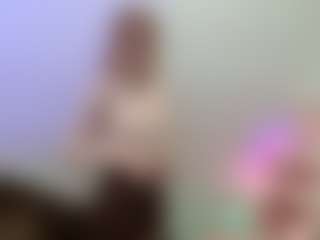 Live cam show with Aneka - Cute on Dare Cams