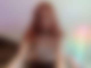 Live cam show with Aneka - Nipple Piercings on madthumbs