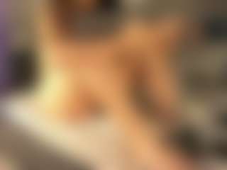 Live cam show with Ruby-Rouge - Camel Toe on SinfulBabes