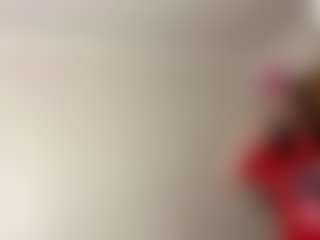 Evaa's Live Sex Cam Show