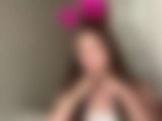 Evaa's Live Sex Cam Show