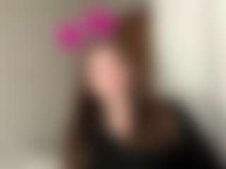 Evaa's Live Sex Cam Show