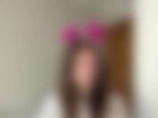 Evaa's Live Sex Cam Show