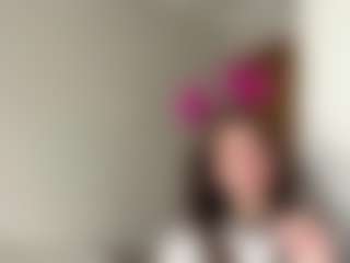 Evaa's Live Sex Cam Show