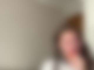 Evaa's Live Sex Cam Show