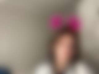Evaa's Live Sex Cam Show