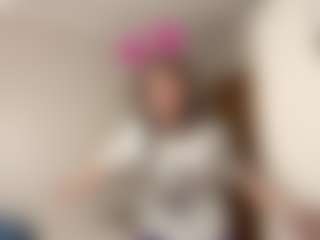 Evaa's Live Sex Cam Show