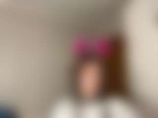 Evaa's Live Sex Cam Show