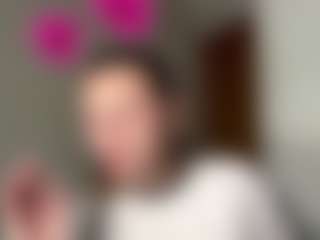 Evaa's Live Sex Cam Show