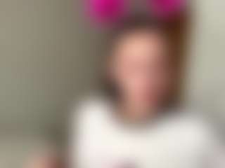 Evaa's Live Sex Cam Show