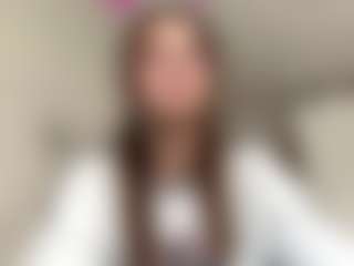 Evaa's Live Sex Cam Show