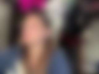 Evaa's Live Sex Cam Show