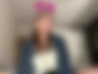 Evaa's Live Sex Cam Show