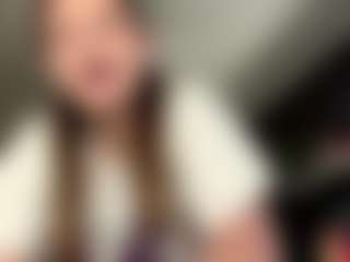 Evaa's Live Sex Cam Show