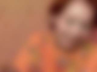 Live cam show with UlaLuby - Skinny on Camsoda