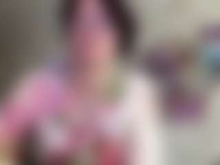 Live cam show with VicentaGrigg - New Teen (18+) on AdultVida.com