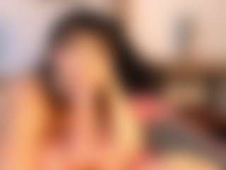 Live cam show with Abigail-Montiel - Petite on AdultVida.com