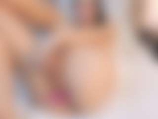 Live cam show with Abigail-Montiel - Young Adult on luckytryst.com