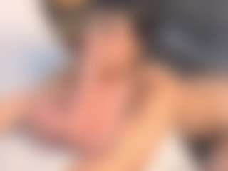 Live cam show with Abigail-Montiel - Fingers on luckytryst.com