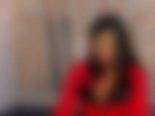 Live cam show with ariahcs - Skinny White on Chatstar | colombia