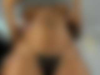 Live cam show with Dakkota-fox - Ebony on Camsoda | colombia