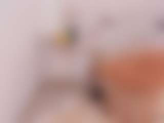 Live cam show with Dakkota-fox - Athletic on madthumbs