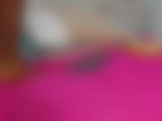 Live cam show with Dakkota-fox - Athletic Ebony on fuck-show.com