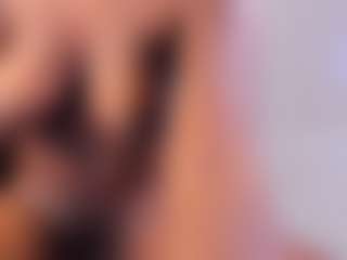 Live cam show with Dakkota-fox - Sexy on Milfs Live