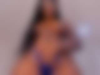 Live cam show with Dakkota-fox - Sexy on Camsoda