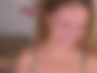 Live cam show with JanetBrewer - Brown Hair on Instabang