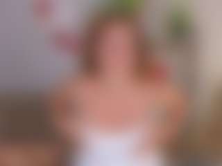 Live cam show with JanetBrewer - Brown Hair on https://playwithruby.com