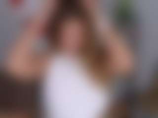Live cam show with JanetBrewer - Brown Hair on Camming Site