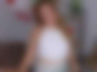 Live cam show with JanetBrewer - Brown Hair on Uber Horny