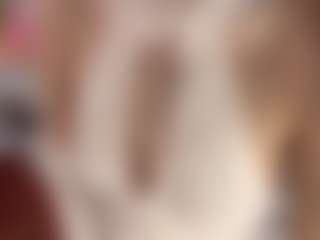 JoannePierce's Live Sex Cam Show