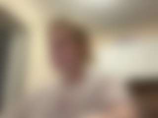 Live cam show with LeidaHolster - Angel on friskycurves.com