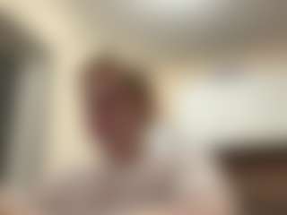 Live cam show with LeidaHolster - Smoking on Fling VIP Chat