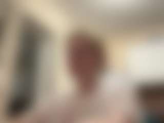 Live cam show with LeidaHolster - Bedroom Teen (18+) on Free Soda