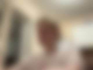 Live cam show with LeidaHolster - Average on CamClone