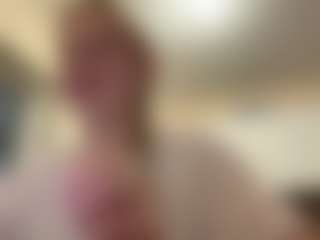 Live cam show with LeidaHolster - Small Tits on Hubzter Live