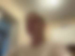 Live cam show with LeidaHolster - Teasing on Chatstar