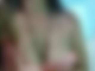 Liarouse04's Live Sex Cam Show