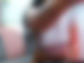 Liarouse04's Live Sex Cam Show