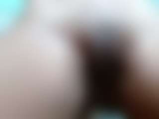 Liarouse04's Live Sex Cam Show